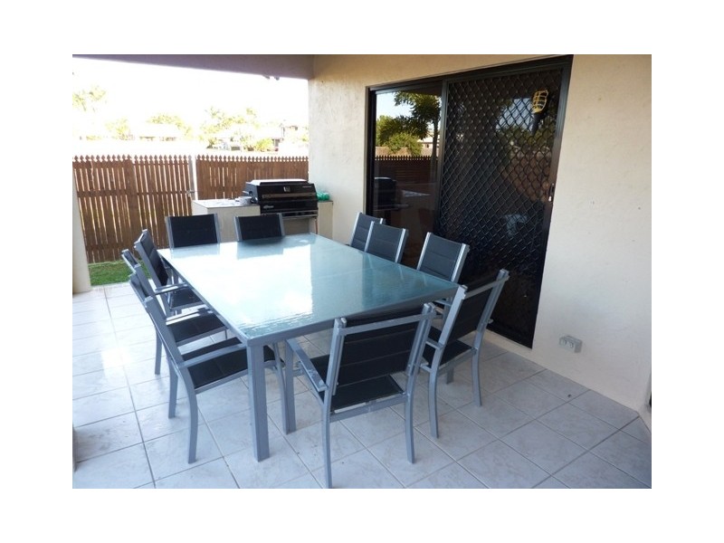 11 Fortunia Lane, Kirwan QLD 4817