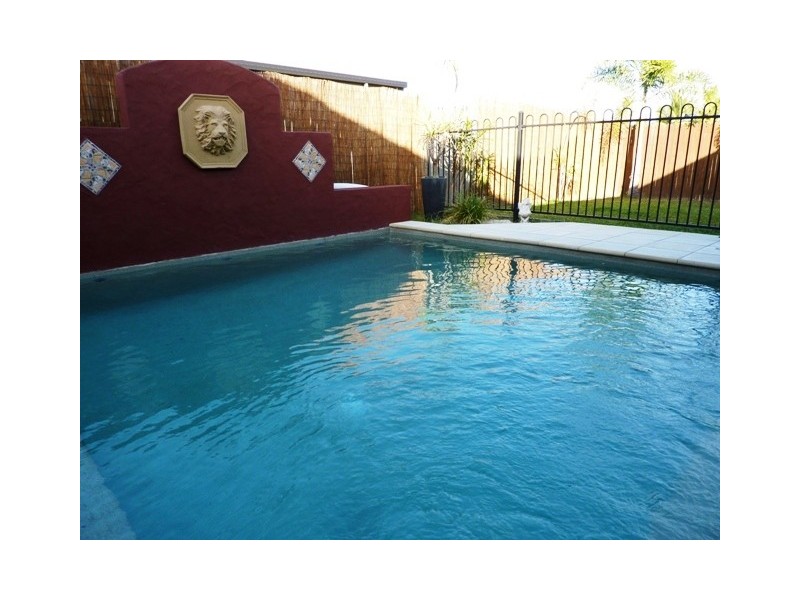 11 Fortunia Lane, Kirwan QLD 4817