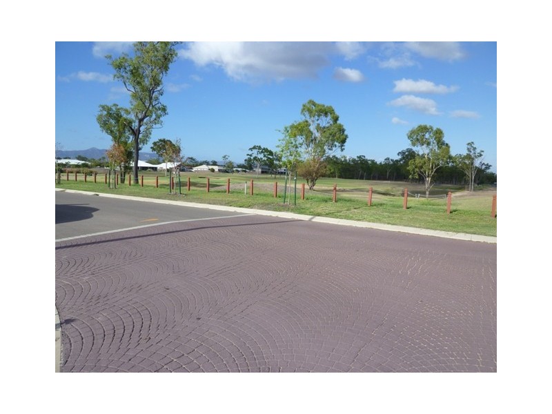 27 Aspley Drive, Kirwan QLD 4817