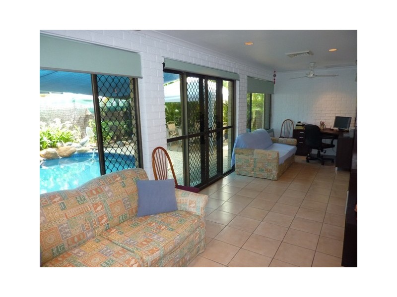 16 Mott Street, Heatley QLD 4814