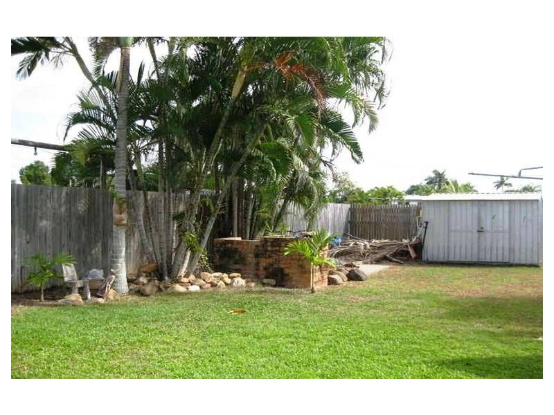 17 Champagne Cres, Kelso QLD 4815