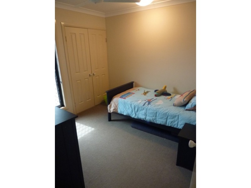 11 Chapple Street, Mount Louisa QLD 4814