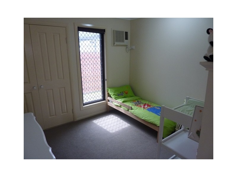 11 Chapple Street, Mount Louisa QLD 4814