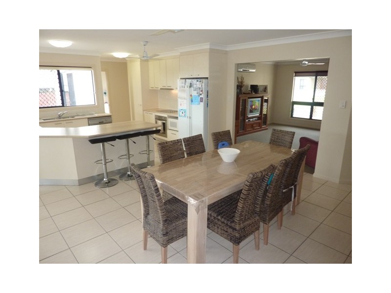 11 Chapple Street, Mount Louisa QLD 4814