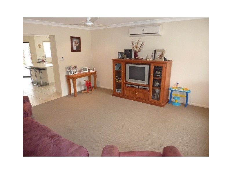 11 Chapple Street, Mount Louisa QLD 4814