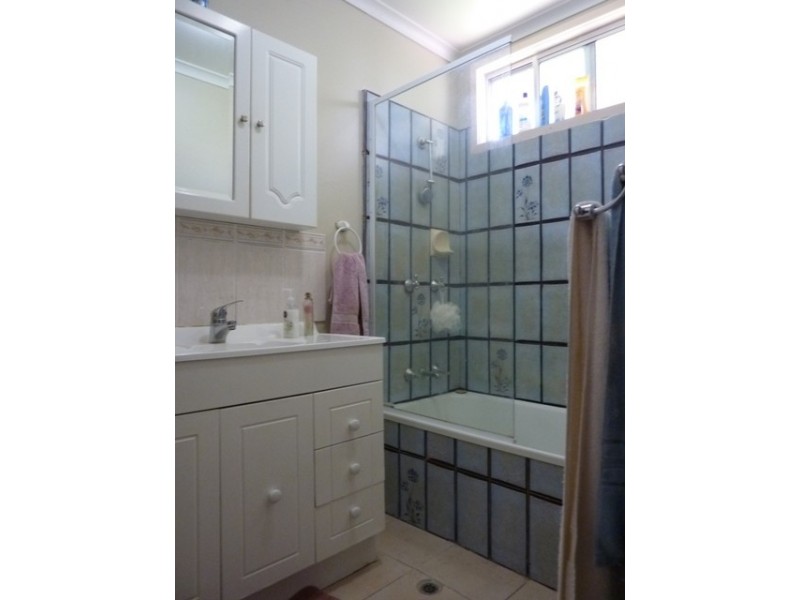 38 Hasson Street, Kirwan QLD 4817