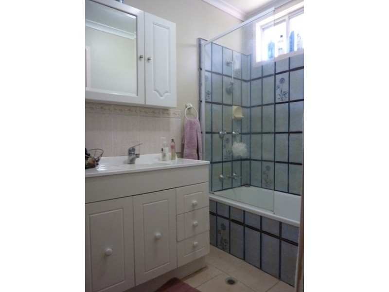 38 Hasson Street, Kirwan QLD 4817