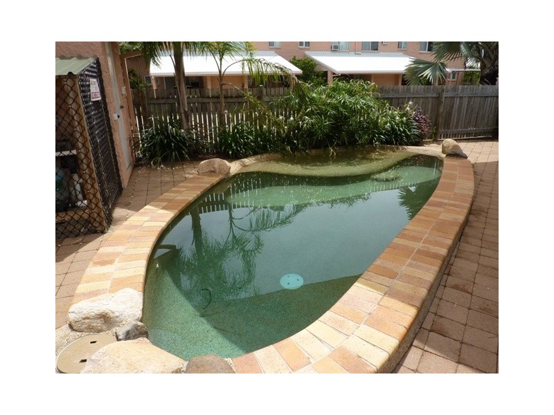 10/19 Roberts Street, Hermit Park QLD 4812