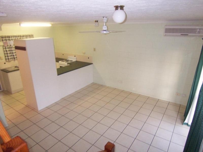 10/19 Roberts Street, Hermit Park QLD 4812