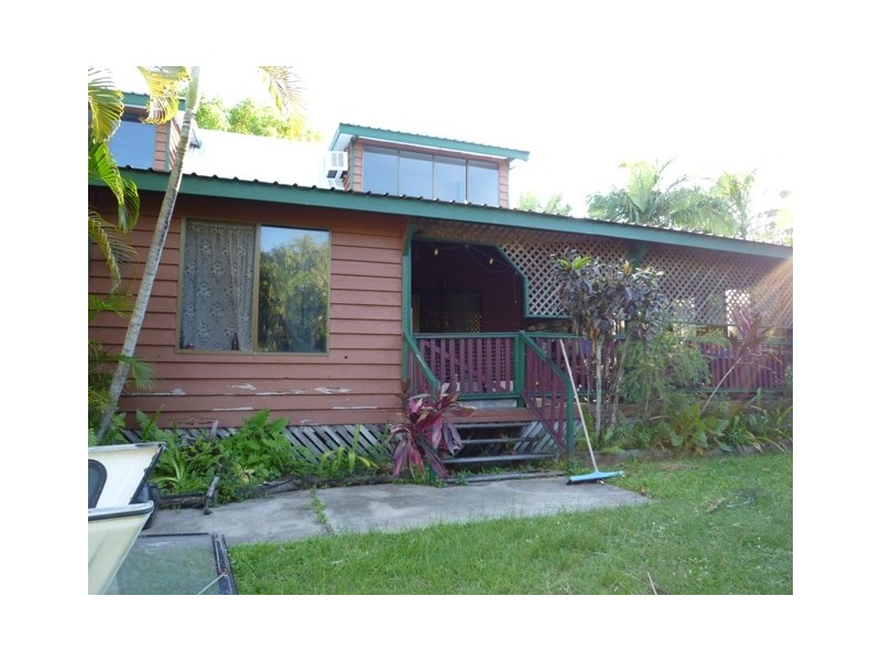 5 Gum Court, Bushland Beach QLD 4818