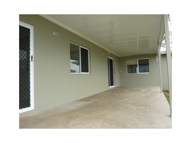 62 Hasty Street, Mount Louisa QLD 4814