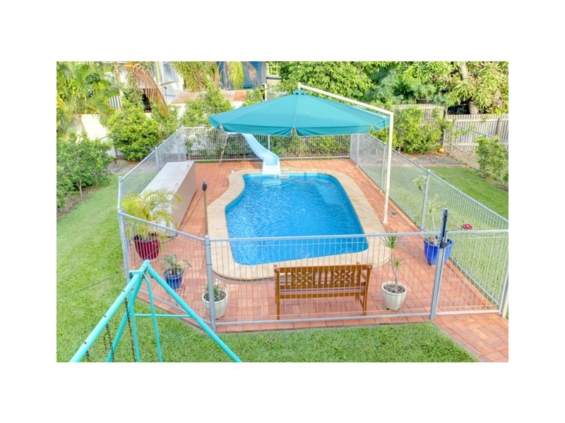 Railway Estate QLD 4810