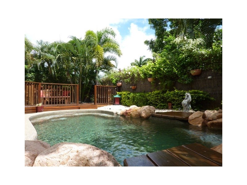 15 Mona Vale Place, Annandale QLD 4814