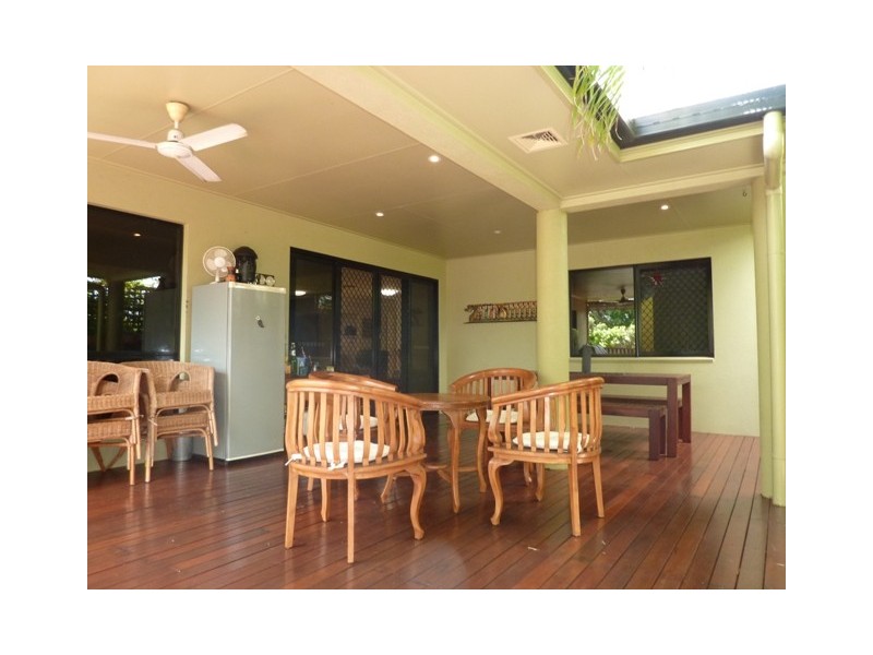 15 Mona Vale Place, Annandale QLD 4814