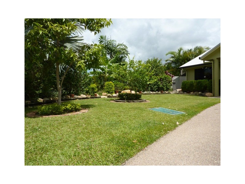 15 Mona Vale Place, Annandale QLD 4814