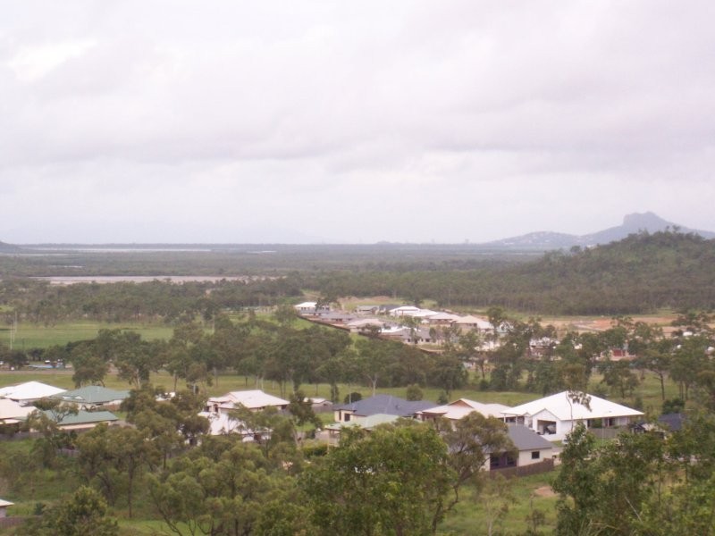 Bushland Beach QLD 4818