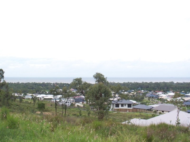 Bushland Beach QLD 4818