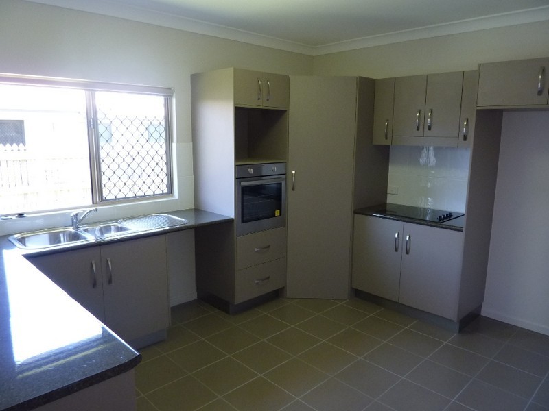 34 Bluewren Drive, Rosewood Gardens, Kelso QLD 4815