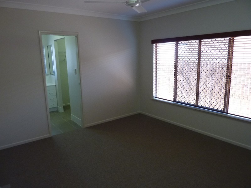 34 Bluewren Drive, Rosewood Gardens, Kelso QLD 4815