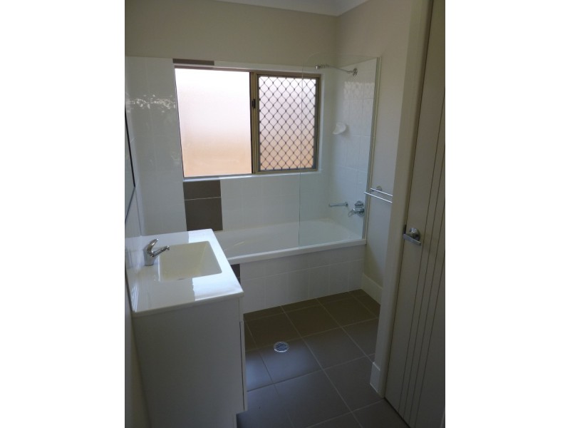 34 Bluewren Drive, Rosewood Gardens, Kelso QLD 4815