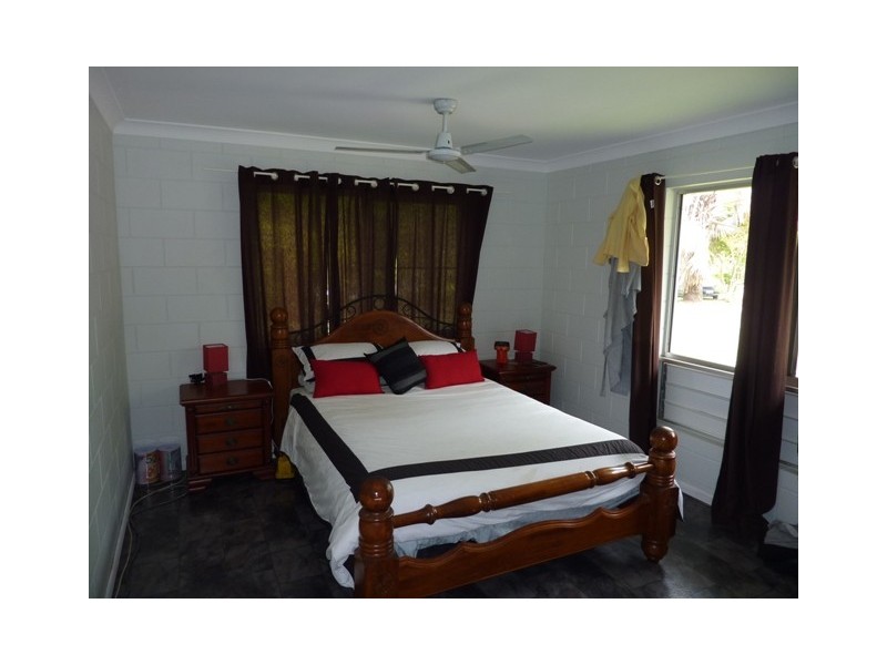 37 Toolakea Beach Road, Bluewater QLD 4818