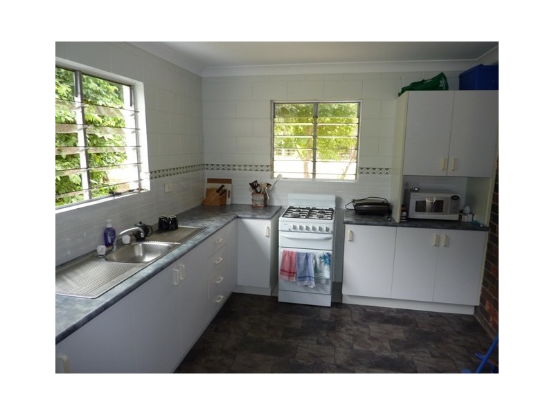 37 Toolakea Beach Road, Bluewater QLD 4818