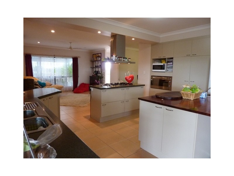 12 Knox Court, Mount Louisa QLD 4814