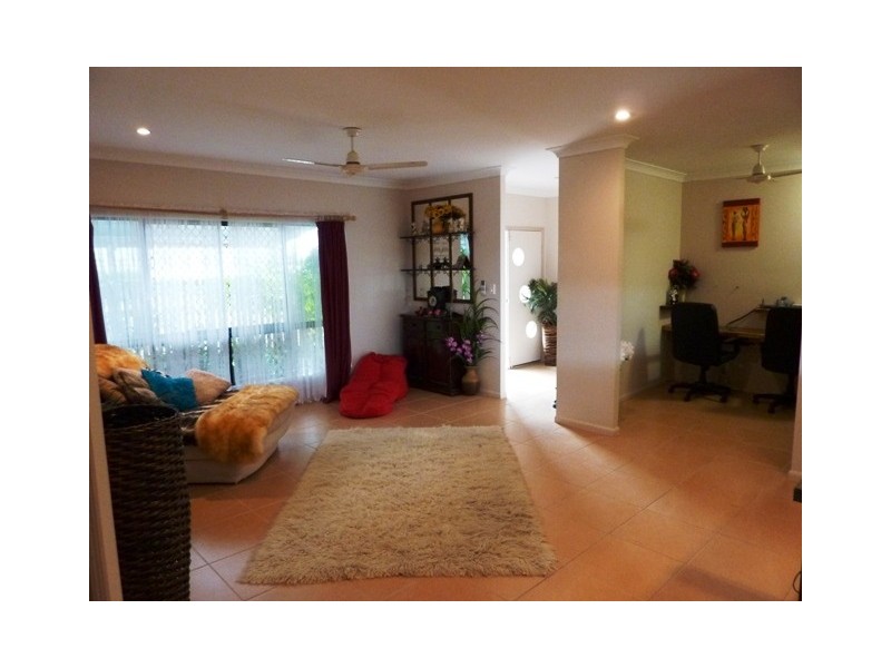 12 Knox Court, Mount Louisa QLD 4814