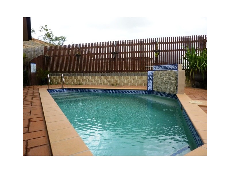 12 Knox Court, Mount Louisa QLD 4814