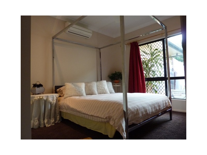 12 Knox Court, Mount Louisa QLD 4814