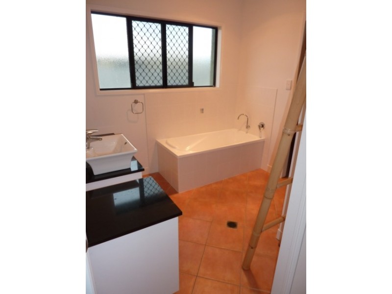 4 Chelsea Place, Condon QLD 4815