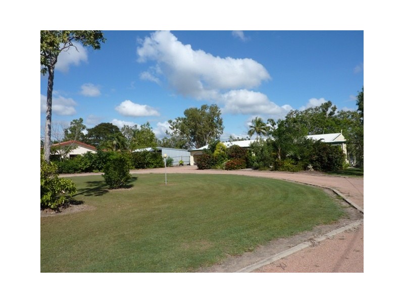 122 Mt Low Parkway, Mount Low QLD 4818