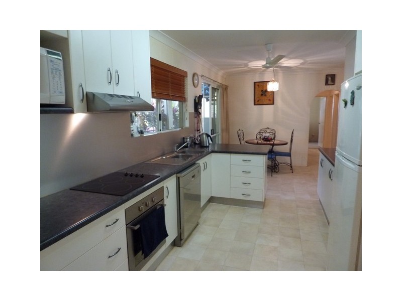 122 Mt Low Parkway, Mount Low QLD 4818