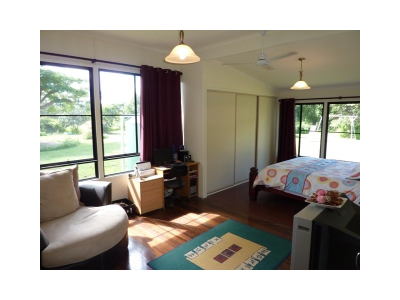 5199 Flinders Highway, Woodstock QLD 4816