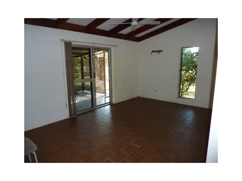 15 Bernborough Court, Kelso QLD 4815