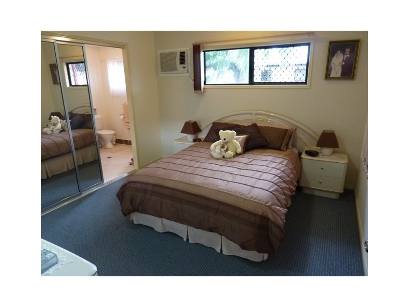 18 Crossman Place, Kirwan QLD 4817