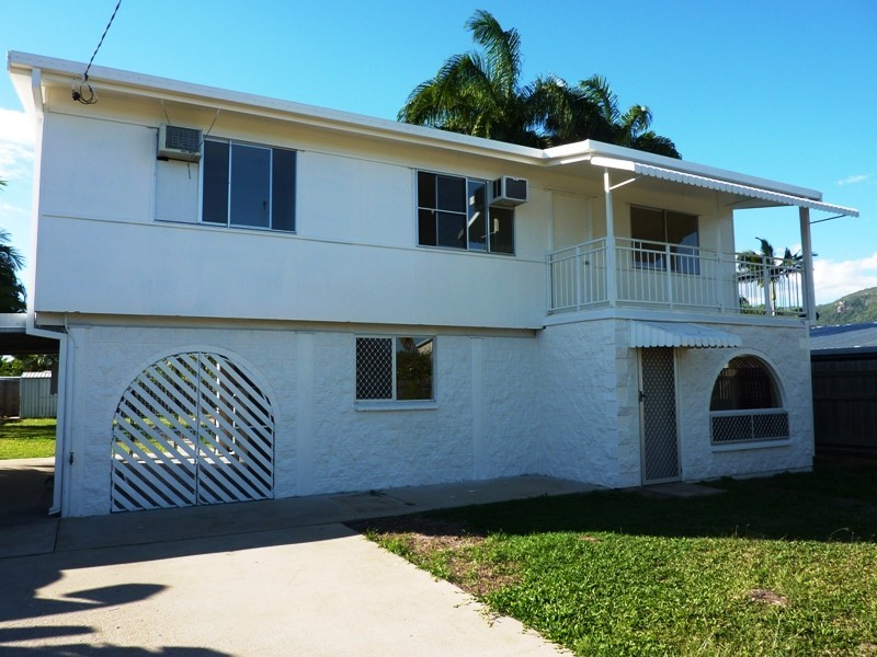 17 Champagne Crescent, Kelso QLD 4815