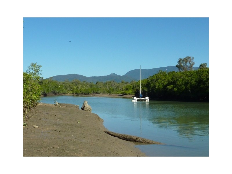 25 Marlin Street, Balgal Beach QLD 4816