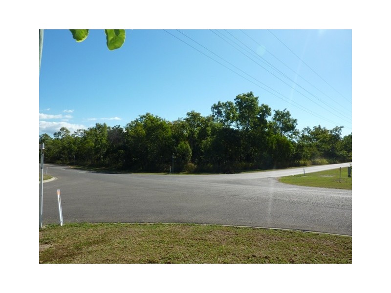 25 Marlin Street, Balgal Beach QLD 4816