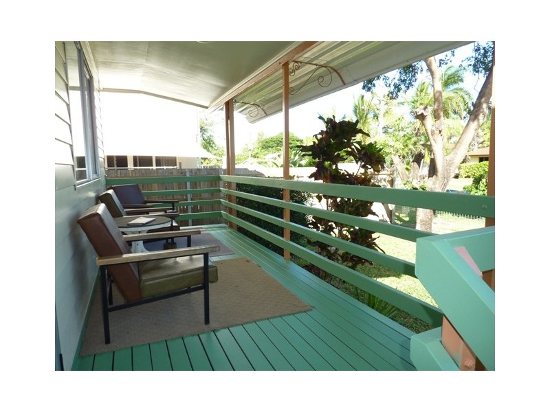 14 Miles Av, Kelso QLD 4815