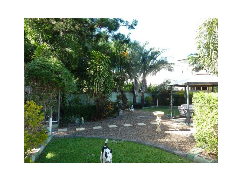 14 Miles Av, Kelso QLD 4815