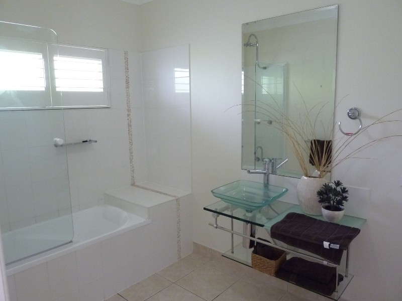 7A Edwards Street, West End QLD 4810
