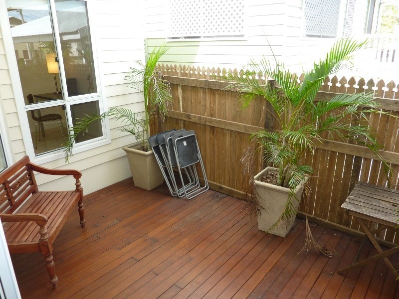 7A Edwards Street, West End QLD 4810