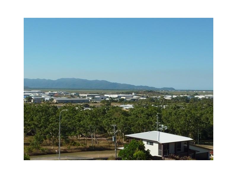 12 Palomar, Mount Louisa QLD 4814