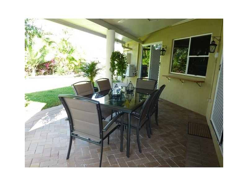 16 Sentosa Ct, Kelso QLD 4815