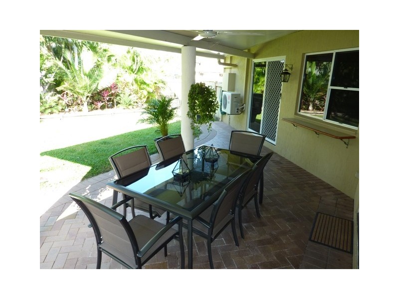 16 Sentosa Ct, Kelso QLD 4815