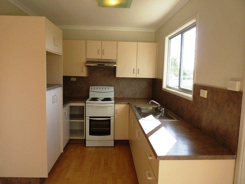 17 Champagne Crescent, Kelso QLD 4815