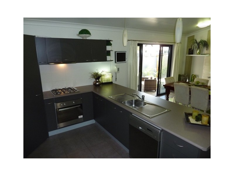 7 Chestfield Ct, Kirwan QLD 4817