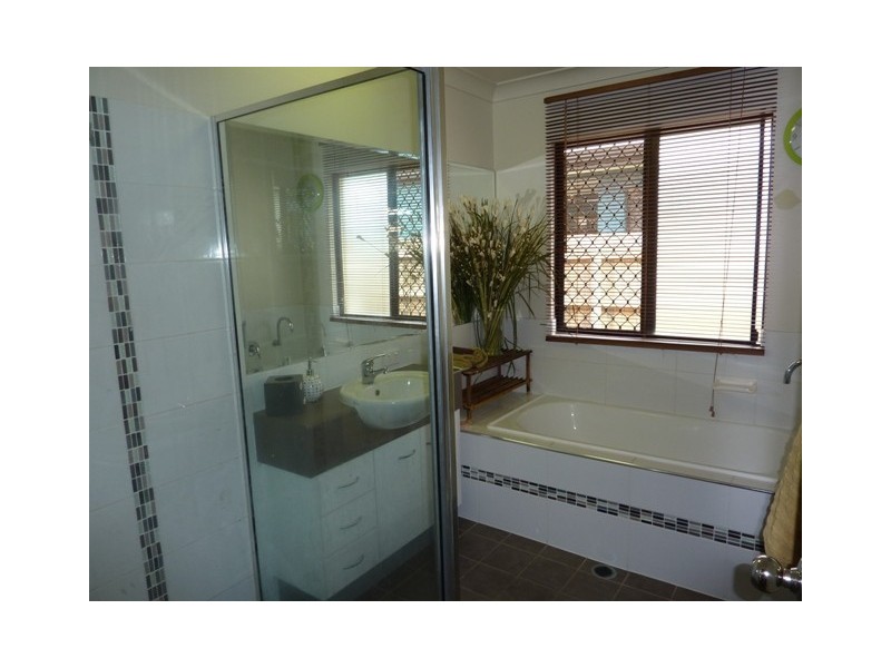 7 Chestfield Ct, Kirwan QLD 4817