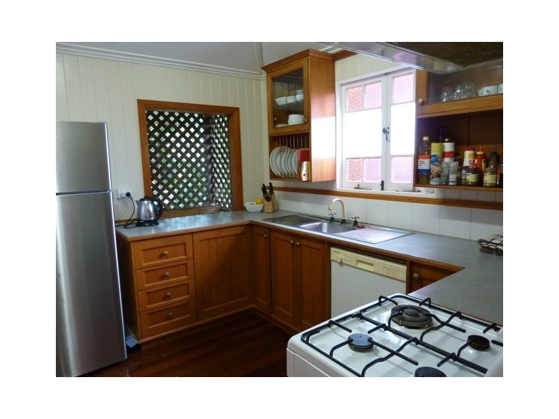 92 Eyre St, North Ward QLD 4810